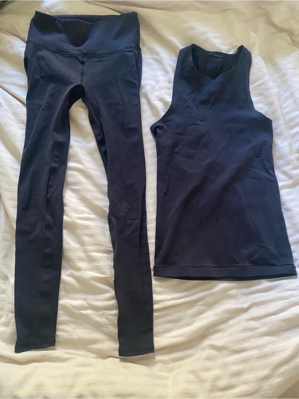 Matching Set Lululemon Women’s Black Leggings (size 4) & Tank (size 6)